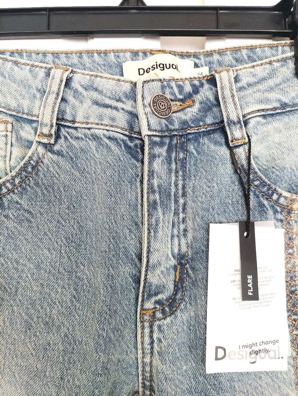 Desigual Jeans With Flower Topstitching SS26 Collection (Size 34/US 2) NWT - Picture 7 of 15